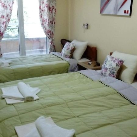 Gradsko Hostel „Ж" מראה חיצוני תמונה